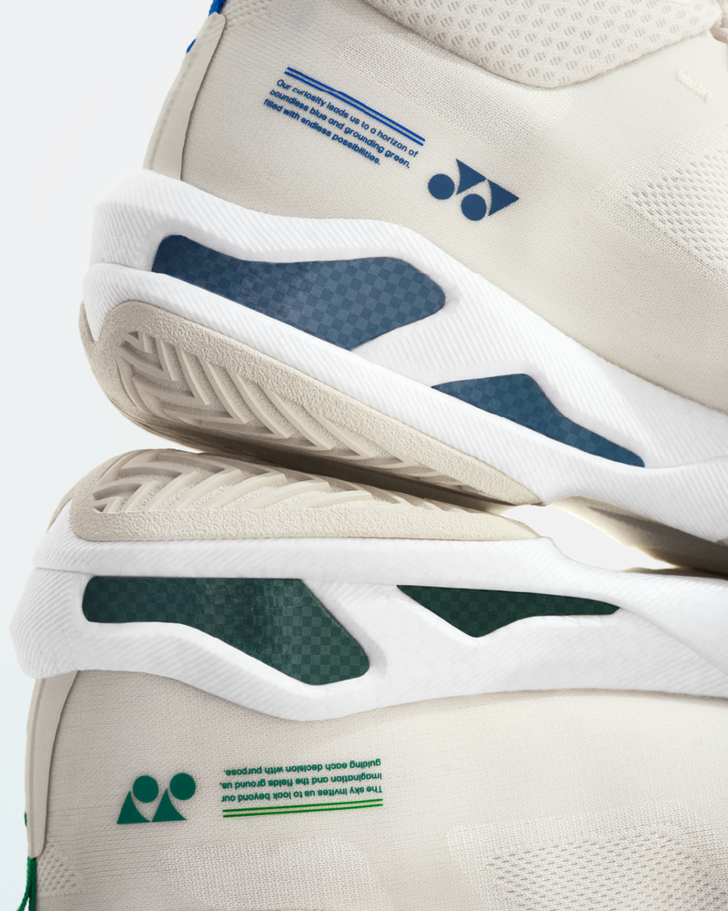 YONEX GRPHT THRTTL Graphite Throttle (Casual Shoes)