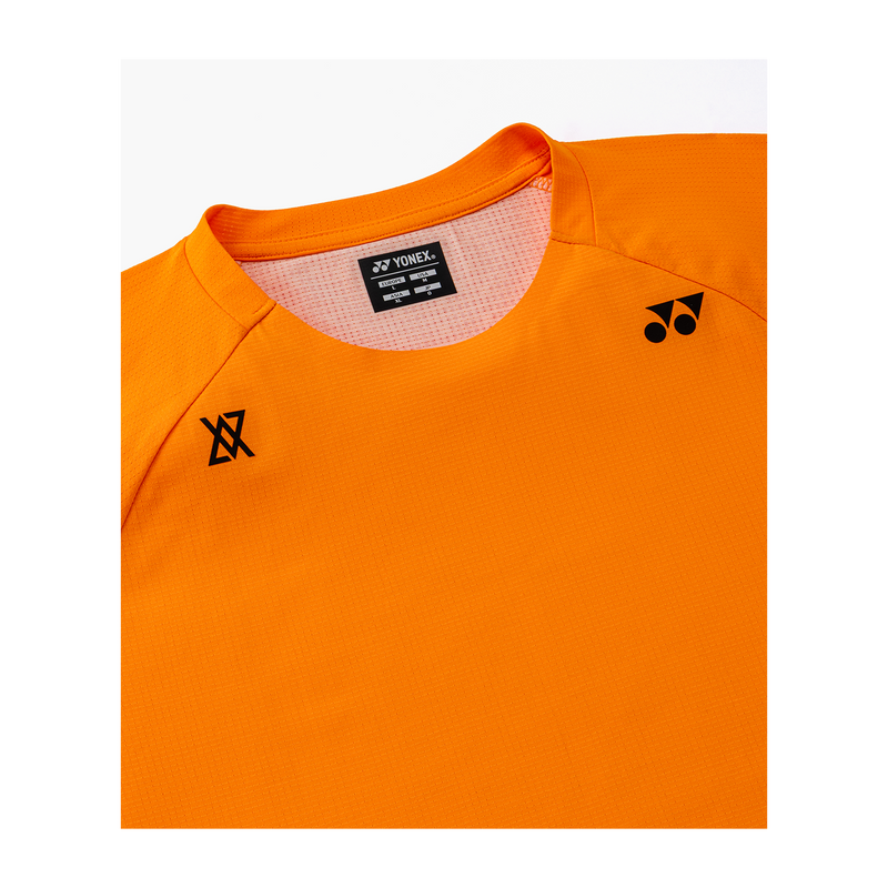 YONEX オレンジ シャツ Sakae Yonex 16824 Viktor Axelsen Flash Orange Shirt – T1 SPORTS